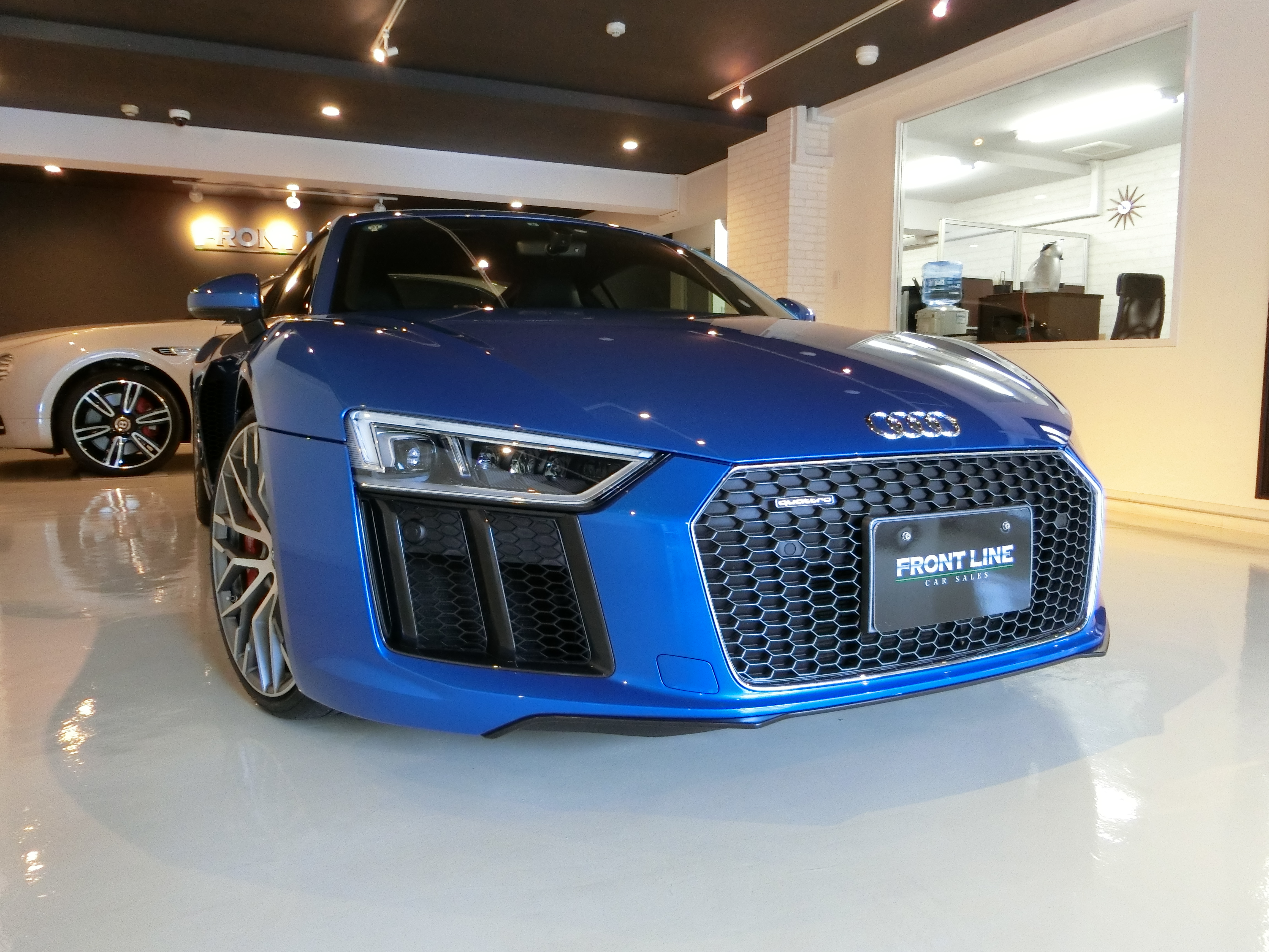 Audi</br>R8 Coupe V10 5.2 FSI quattro 4WD