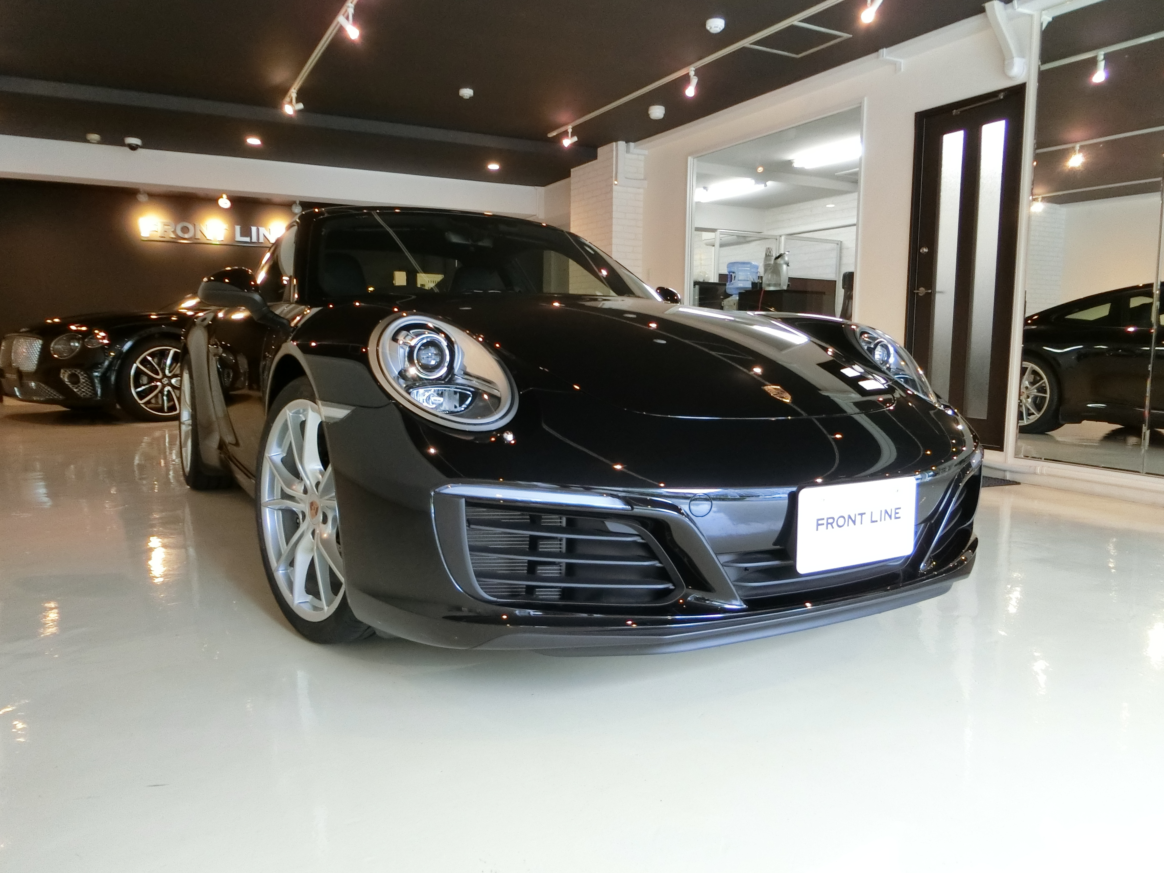 PORSCHE</br>911 Carrera