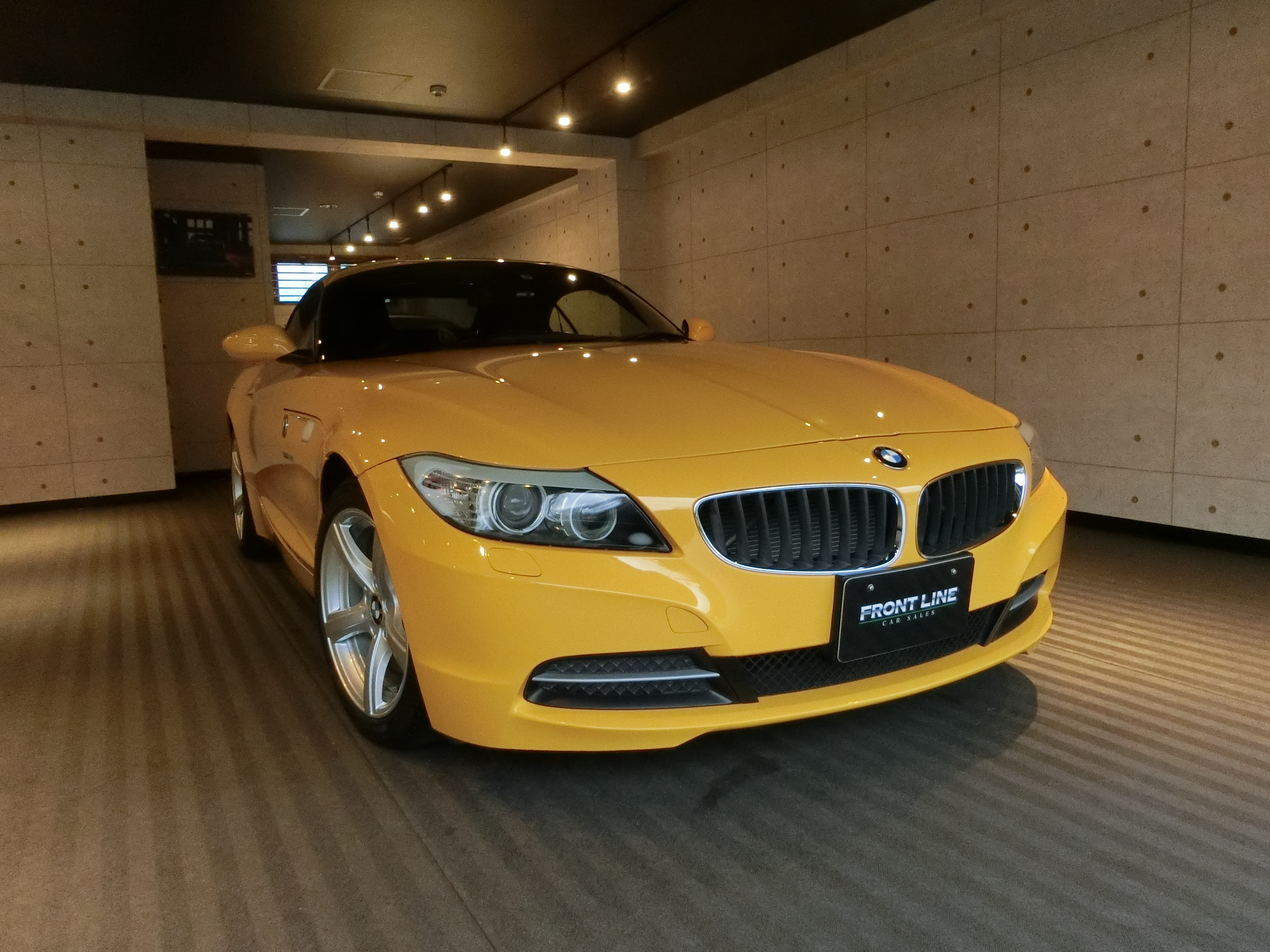 BMW Z4</br>sＤrive23i Design Pure Impulse