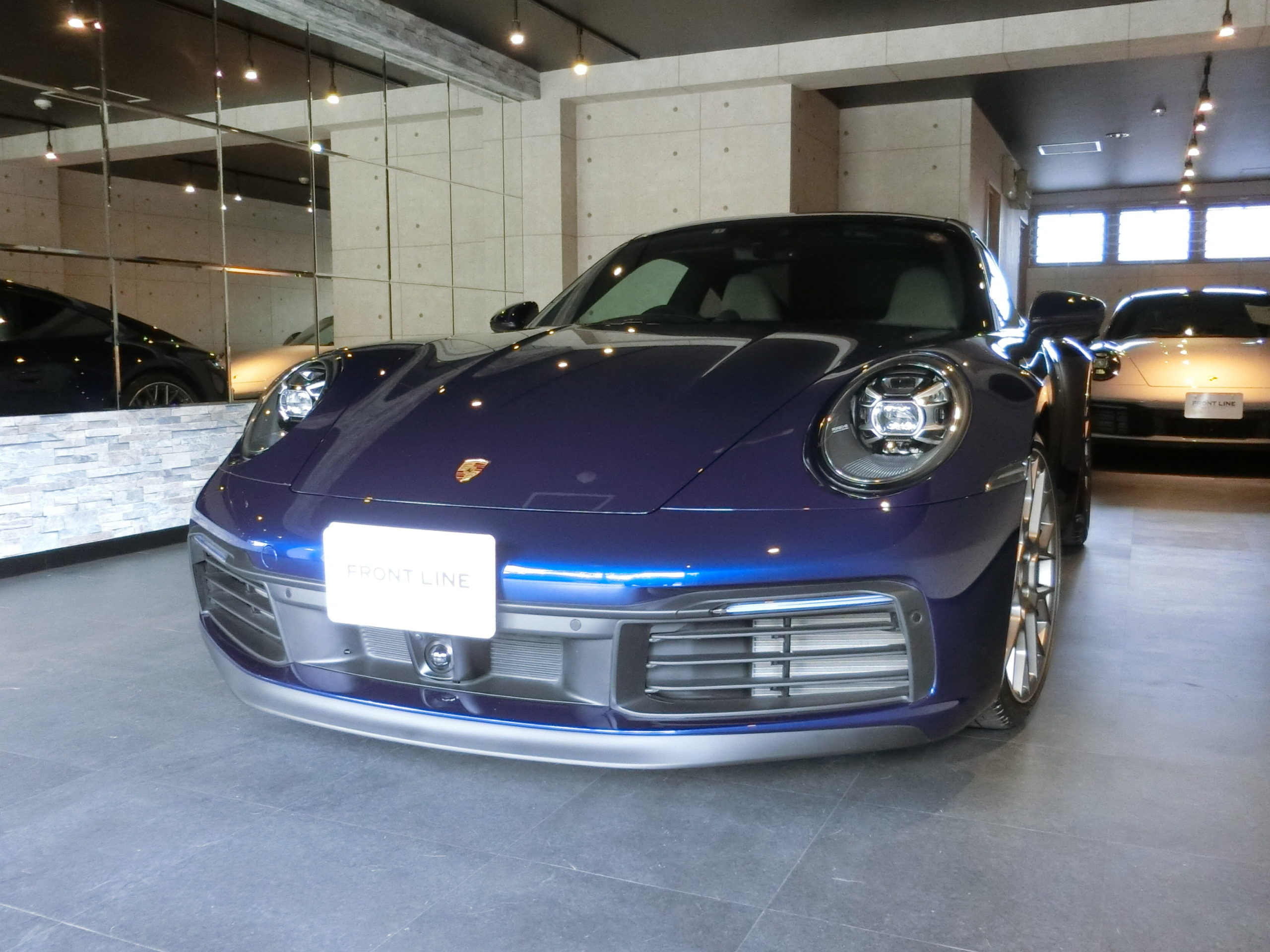 PORSCHE  911 Carrera 4S