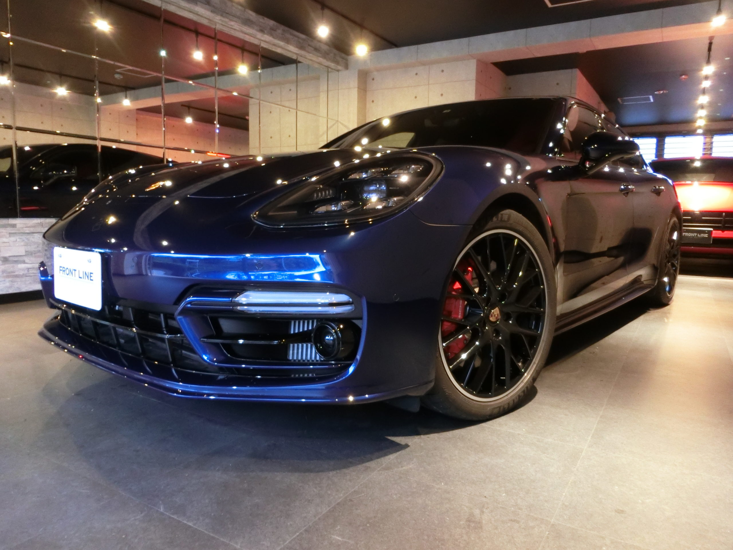 PORSCHE</br>Panamera GTS Sport Turismo