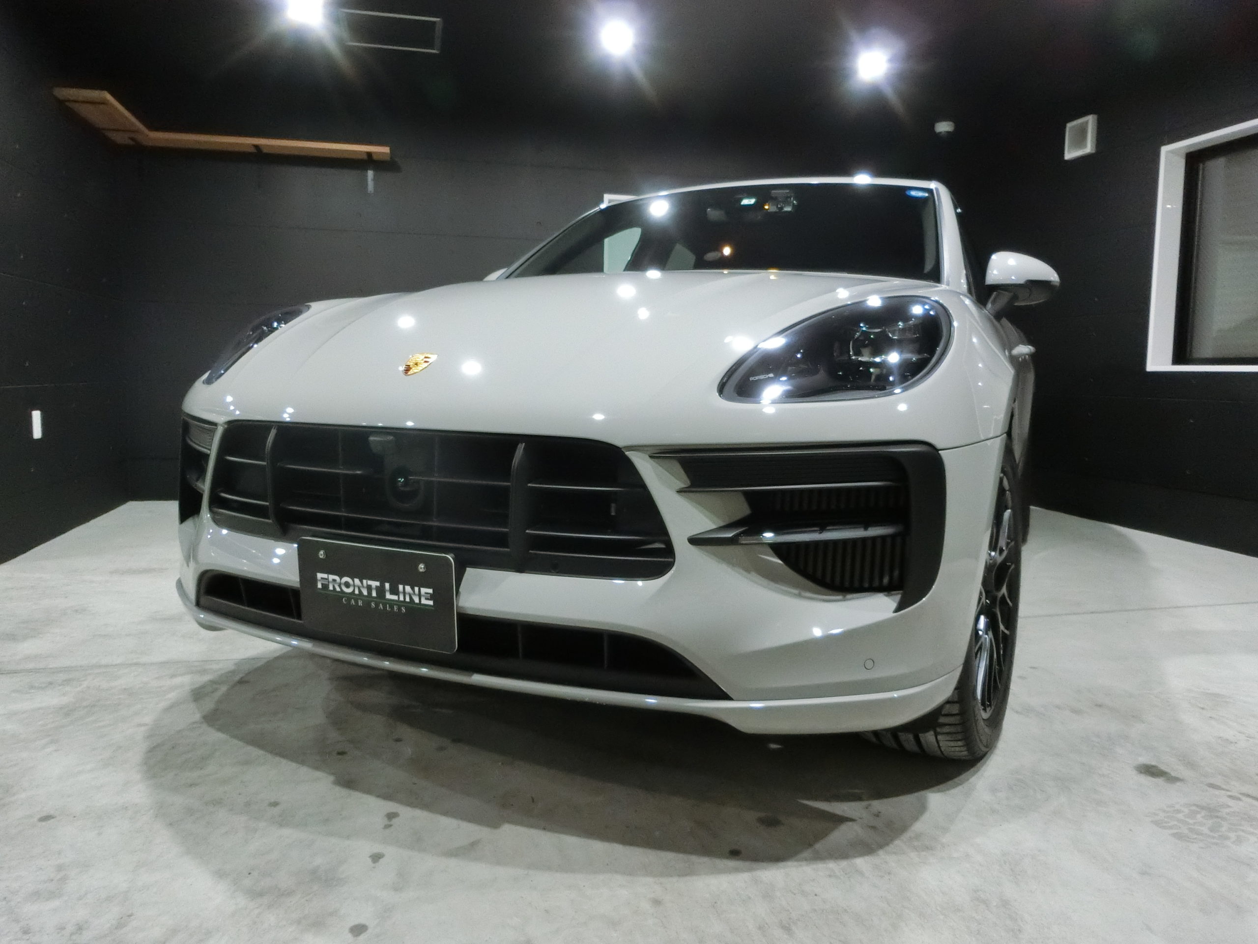 PORSCHE Macan GTS PDK 4WD